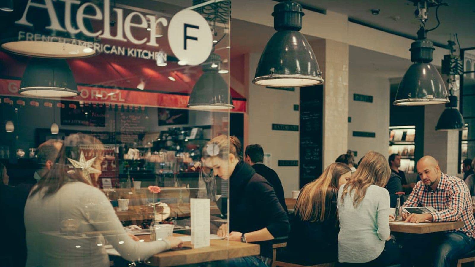 Dining area of French American restaurant Atelier F in Hamburg